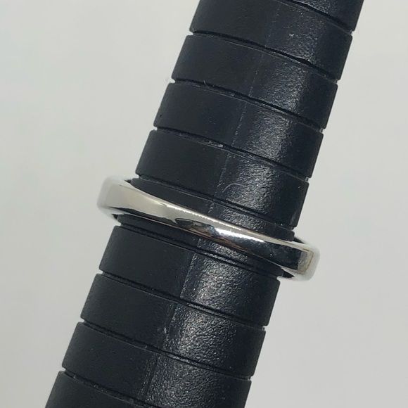 FREE WITH ORDER ‼️Beautiful Ring Sparkling Frog Fashion Ring - Picture 8 of 9